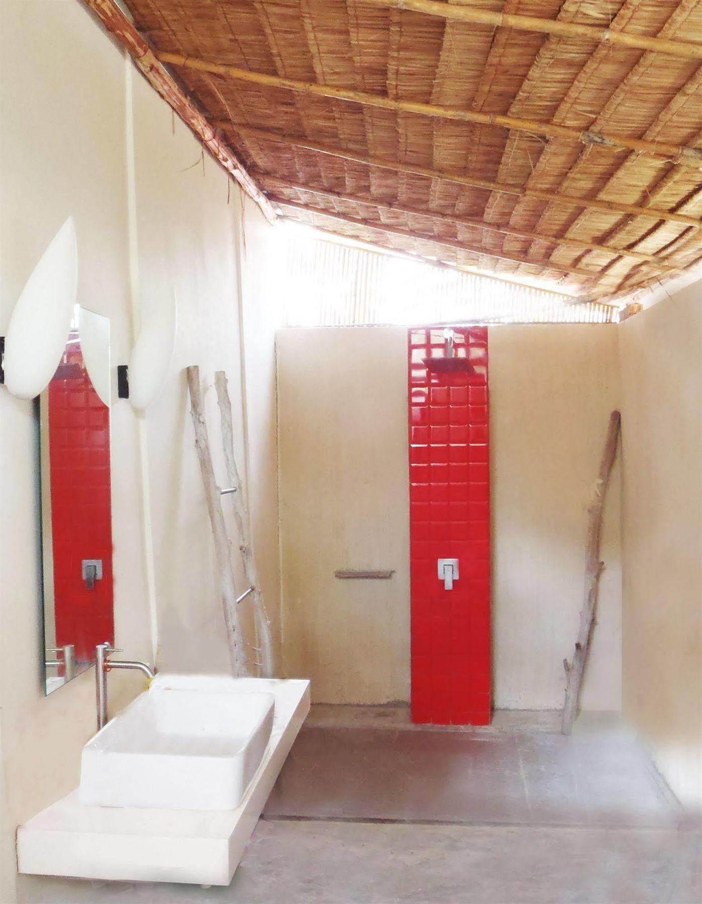 Red Z The Ocean Puk Tian Exterior foto
